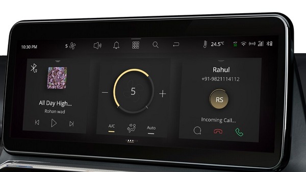 A look at the new infotainment system on Tata Safari and Harrier. A look at the new infotainment system on Tata Safari and Harrier.