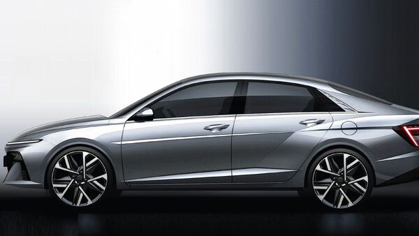 A look at the side profile of the 2023 Hyundai Verna. (This is a design sketch render)
