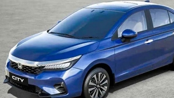 Honda Cars is expected to launch the new generation City sedan in India around next month.  Ahead of its launch, images of the New City were leaked online.  (Image courtesy: Spyplus)