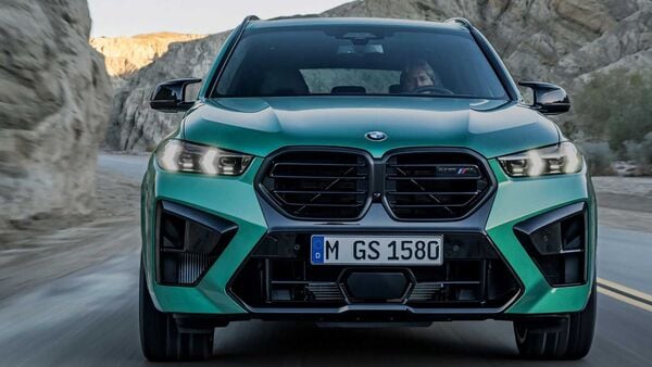 The car carries a masculine vibe that gives this SUV a strong road presence. The car carries a masculine vibe that gives this SUV a strong road presence.