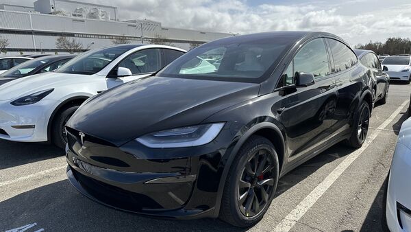 The refreshed Tesla Model S and Model X feature a host of hardware upgrades.  (Image: Twitter/kW)