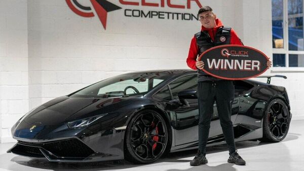 Man wins Lamborghini Huracan in lottery, crashes it to wreck within weeks |  HT Auto