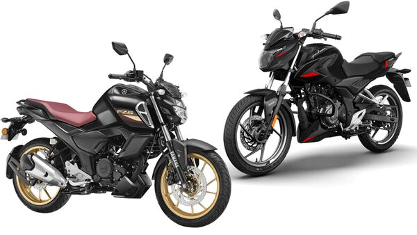 Both motorcycles use a 150 cc single cylinder engine, but the Pulsar P150 is more powerful than the Yamaha FZ-S FI.
