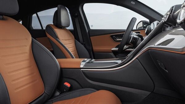 The interior of the new Mercedes-Benz GLC Coupé is equipped with the Avantgarde line as standard. The interior of the new Mercedes-Benz GLC Coupé is equipped with the Avantgarde line as standard.