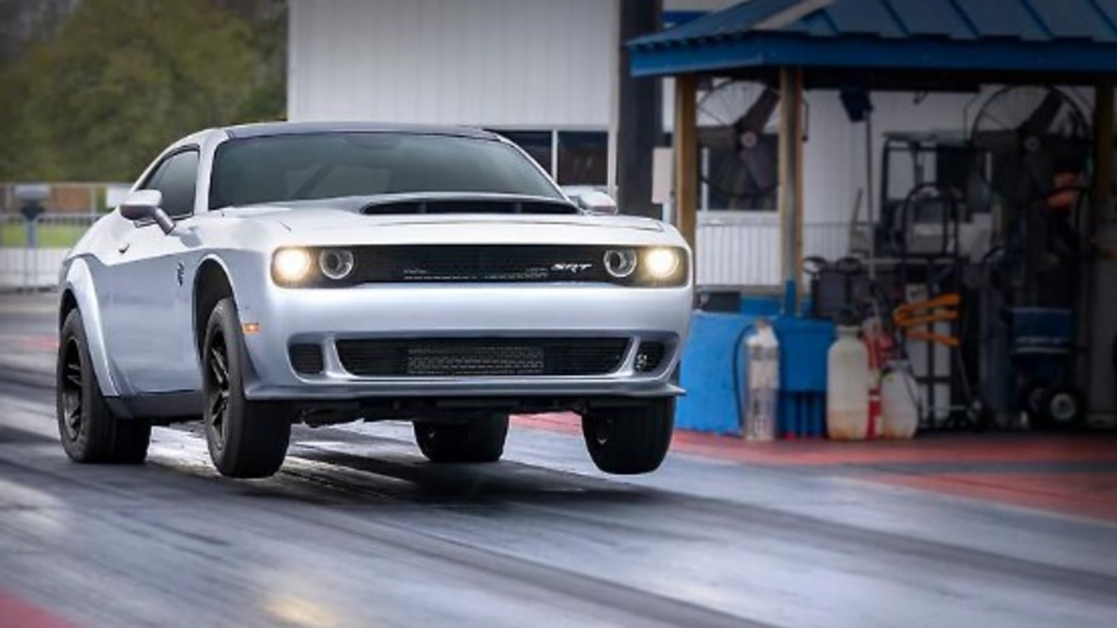 Dodge ends an era with last Challenger that zips to 100kmph in 1.66 seconds