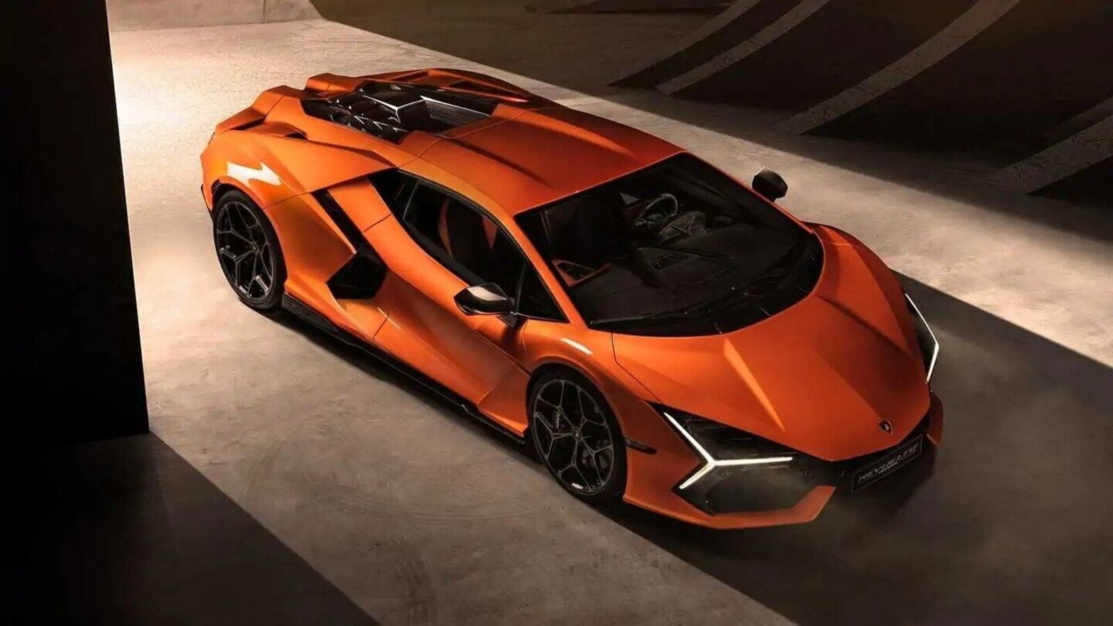 Lamborghini Revuelto leaked hours before official debut, replaces Aventador