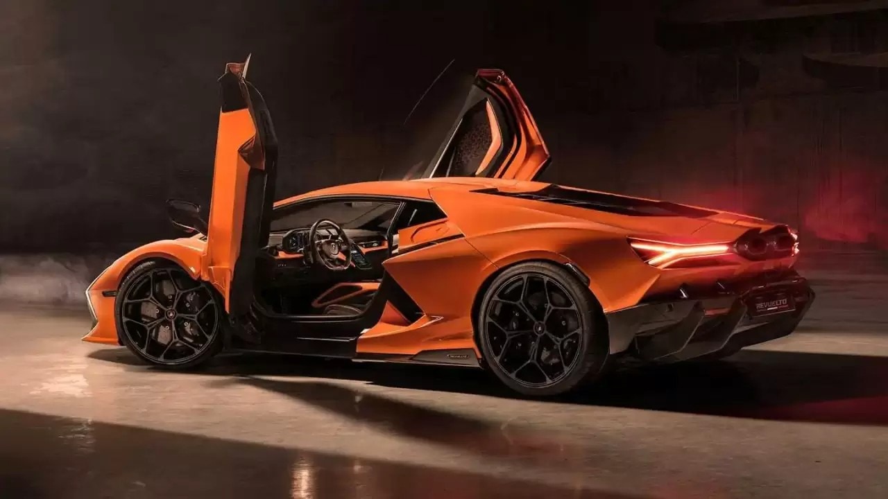 Lamborghini Cars in India : Price, New Models 2023, Mileage, Images, Colour  and More.