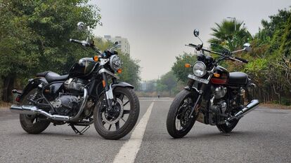 Royal Enfield Shotgun 650 and Bullet 350 spotted during