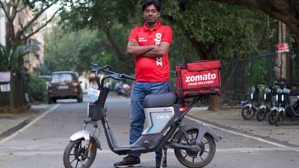 Yulu DeX EV for Zomato delivery partners