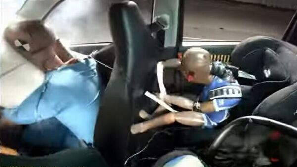 Child protection equipment such as ISOFIX, Integrated CRS and Airbag cut-off switch are also not available on the Alto K10.