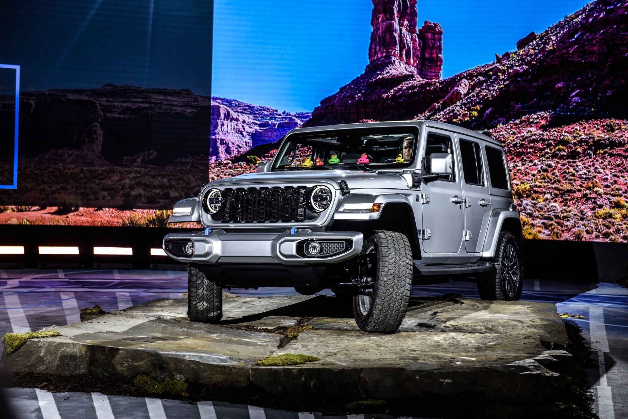 Jeep Wrangler 2023 Price, Colours, Mileage, Reviews, Images Jeep Wrangler 2023 Price, Colours, Mileage, Reviews, Images