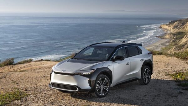 Toyota appears to be taking inspiration from Tesla in an effort to increase its market share in the global electric vehicle market.