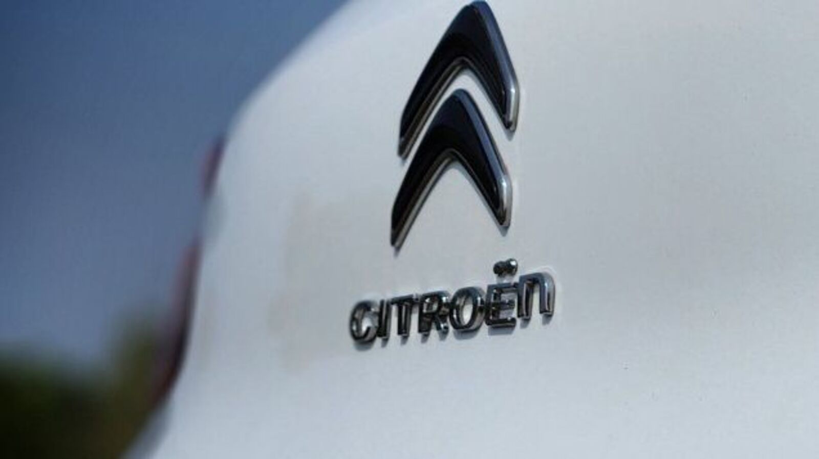 New Citroen C4 gets EV version, SUV styling cues
