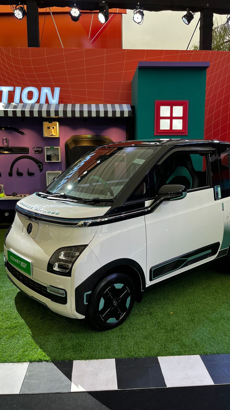 Reva electric deals vehicle