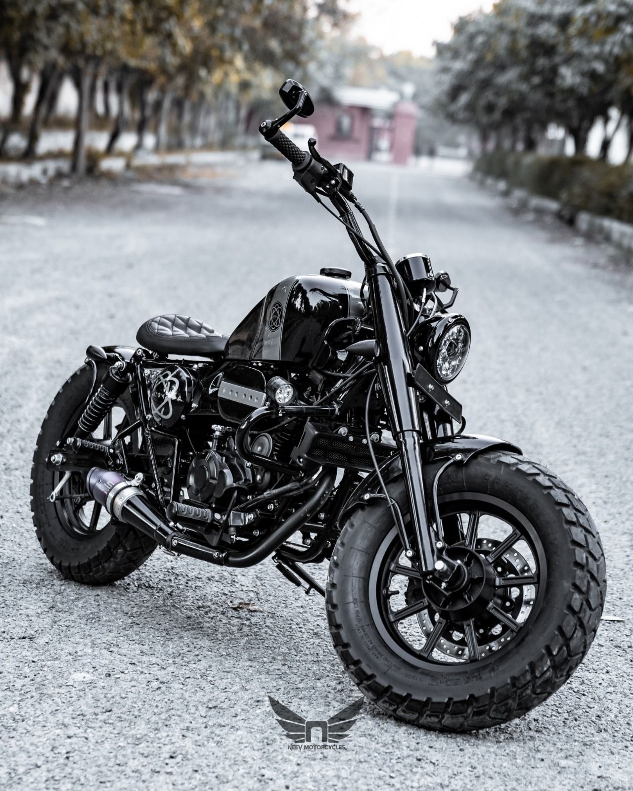 ఎల్​ఈడీ లైటింగ్​ కొత్తగా వచ్చింది. సాధారణంగా ఉండే ఎల్​ఈడీ లైట్లను బ్రాండ్​ న్యూ హెడ్​లైట్, టెయిల్​ ల్యాంప్, టర్న్​ ఇండికేటర్లతో రిప్లేస్​ చేశారు.&nbsp;