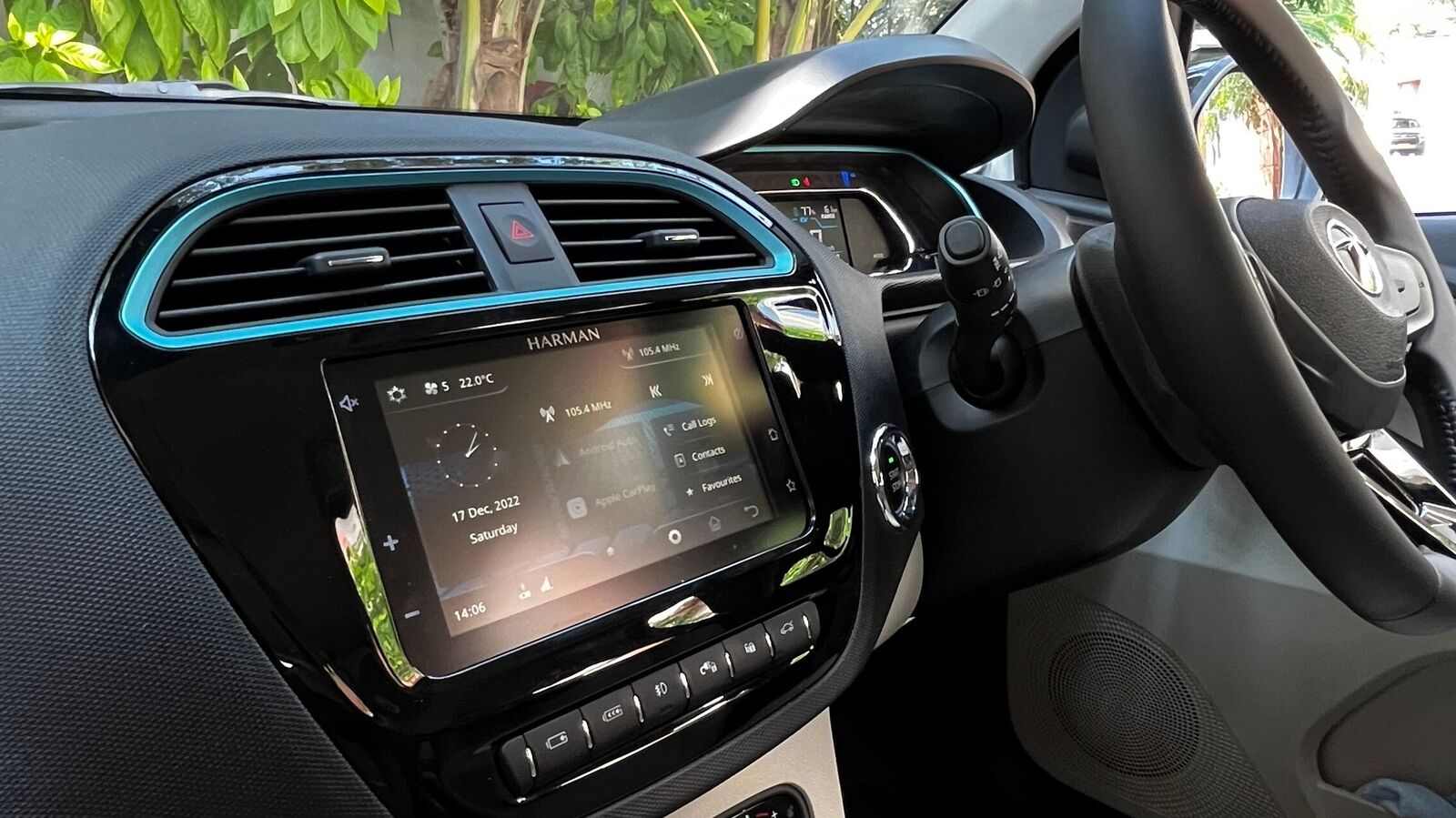 Touchscreen infotainment system is a bad idea. Here's why HT Auto