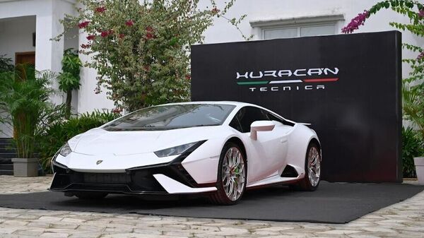 First Unit Of Lamborghini Huracan Tecnica Worth ₹4 Crore Delivered In