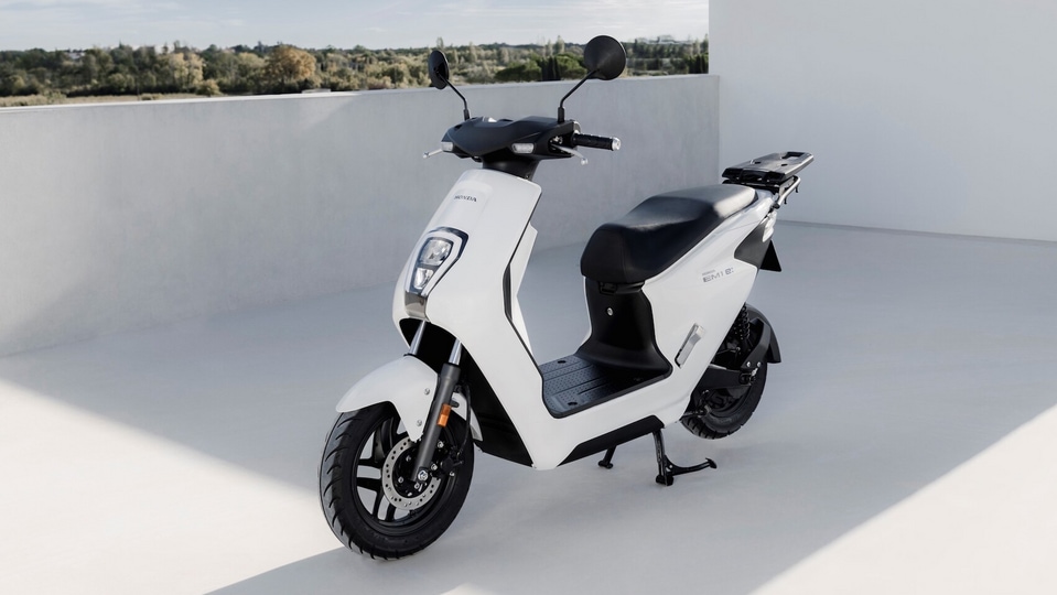 Honda launches EM1 e:, its first electric moped in Europe, with 48