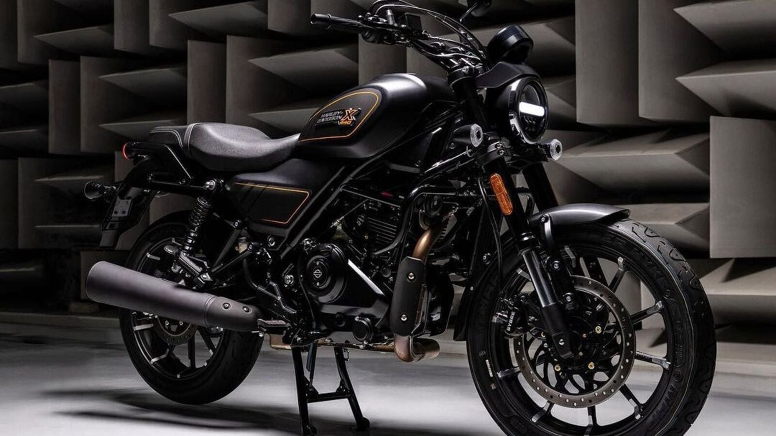 HarleyDavidson X 440 roadster unveiled officially, to be launched soon