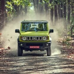 The Jimny gets a five-slot grille on the face, just under the clamshell bonnet. It also gets retro-like round head lights and fog lights.