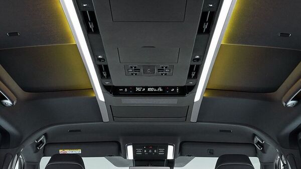 The interior of the Vellfire offers this Super-Long Overhead Console which houses several controls for occupants. Toyota Vellfire interior