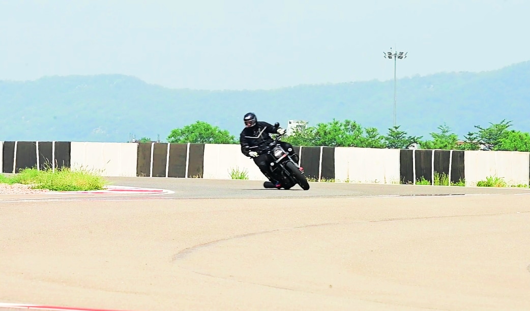 The Harley-Davidson X440 is aggressively priced and the shortcomings do get easier to overlook when you consider what you are paying Harley-Davidson X440 review