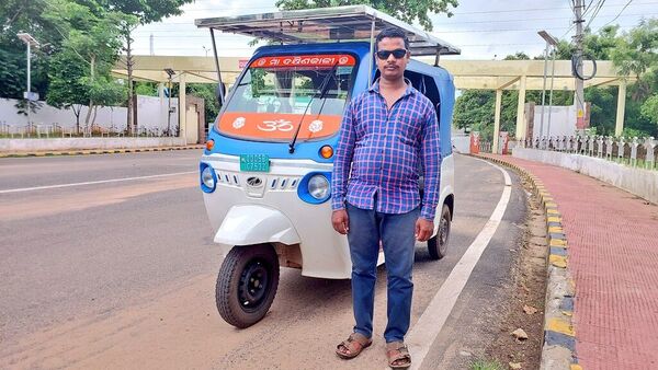 Odisha guy turns electrical auto into solar-powered automobile