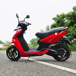 The scooter has a certified range of 146 km but in real world conditions 105 km of range can be expected. However, to achieve this range one must use the Smart Eco mode. Other riding modes on offer are Eco, Normal, Sport and Warp.