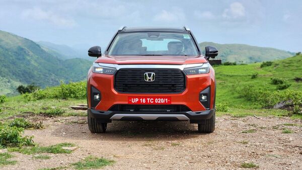 A large grille on the face of the Honda Elevate is this SUVs biggest visual highlight.