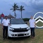 The C3 Aircross SUV is flanked by Saurabh Vatsa (left) - Citroen India Brand Head - and Billy Hayes - Senior VP at Stellantis for India and Asia Pacific Region.