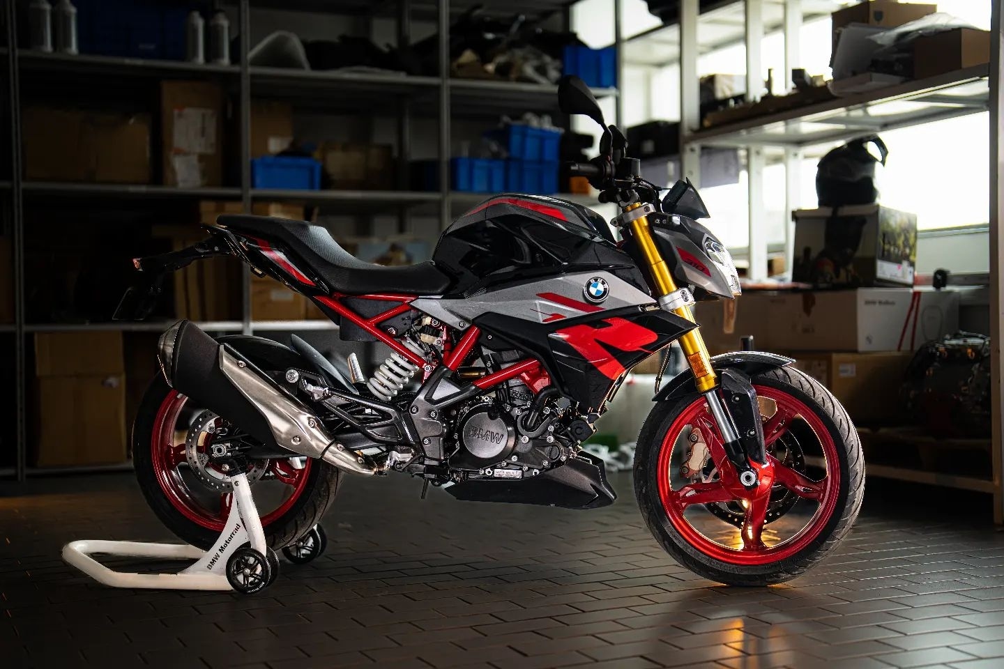 The 2024 BMW G 310 R is now offered in the Style Passion black and grey colours with red highlights