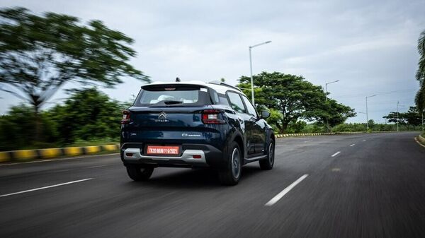 Citroen does punch back hard with its turbo petrol engine which will be standard across all variants of the C3 Aircross. This may be the same engine that is also powering the C3 but it still has enough capabilities to pull a larger vehicle like this SUV. Driving the C3 Aircross makes one forget about the features as it breezed its way forward through congested traffic while also pushing ahead well on open stretches. Citroen does punch back hard with its turbo petrol engine which will be standard across all variants of the C3 Aircross. This may be the same engine that is also powering the C3 but it still has enough capabilities to pull a larger vehicle like this SUV. Driving the C3 Aircross makes one forget about the features as it breezed its way forward through congested traffic while also pushing ahead well on open stretches.