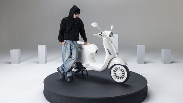 Maisto 1:18 12 styles Piaggio scooter alloy model Vespa Vespa