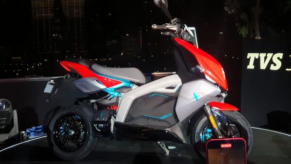 TVS X gets an aluminium alloy frame underneath with telescopic front forks and a monoshock at the rear. Braking performance will come from a 220 mm single front disc and a 195 mm rear disc set-up with single-channel ABS. The e-scooter gets 12-inch alloy wheels with a 100/80 section front tyre and a 110/80 section rear tyre. The ground clearance stands at 175 mm. TVS X gets an aluminium alloy frame underneath with telescopic front forks and a monoshock at the rear. Braking performance will come from a 220 mm single front disc and a 195 mm rear disc set-up with single-channel ABS. The e-scooter gets 12-inch alloy wheels with a 100/80 section front tyre and a 110/80 section rear tyre. The ground clearance stands at 175 mm.