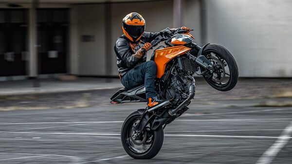 Best helmet for deals ktm duke 250