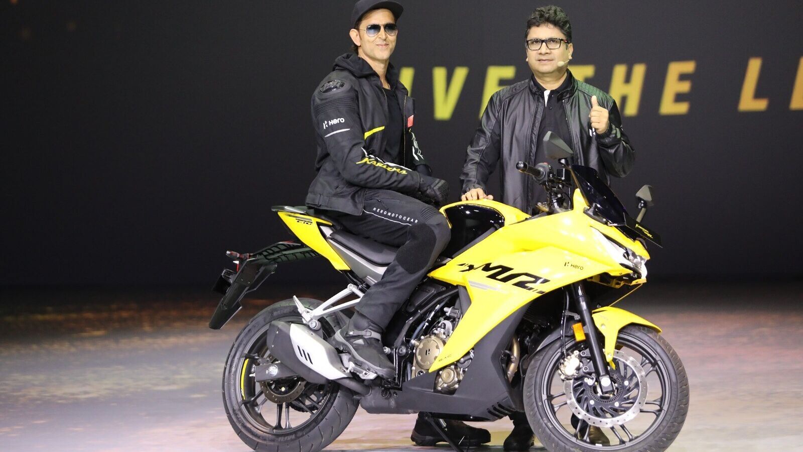 2023 Hero Karizma XMR 210 launched at ₹1.72 lakh. Legend returns in new  avatar | HT Auto