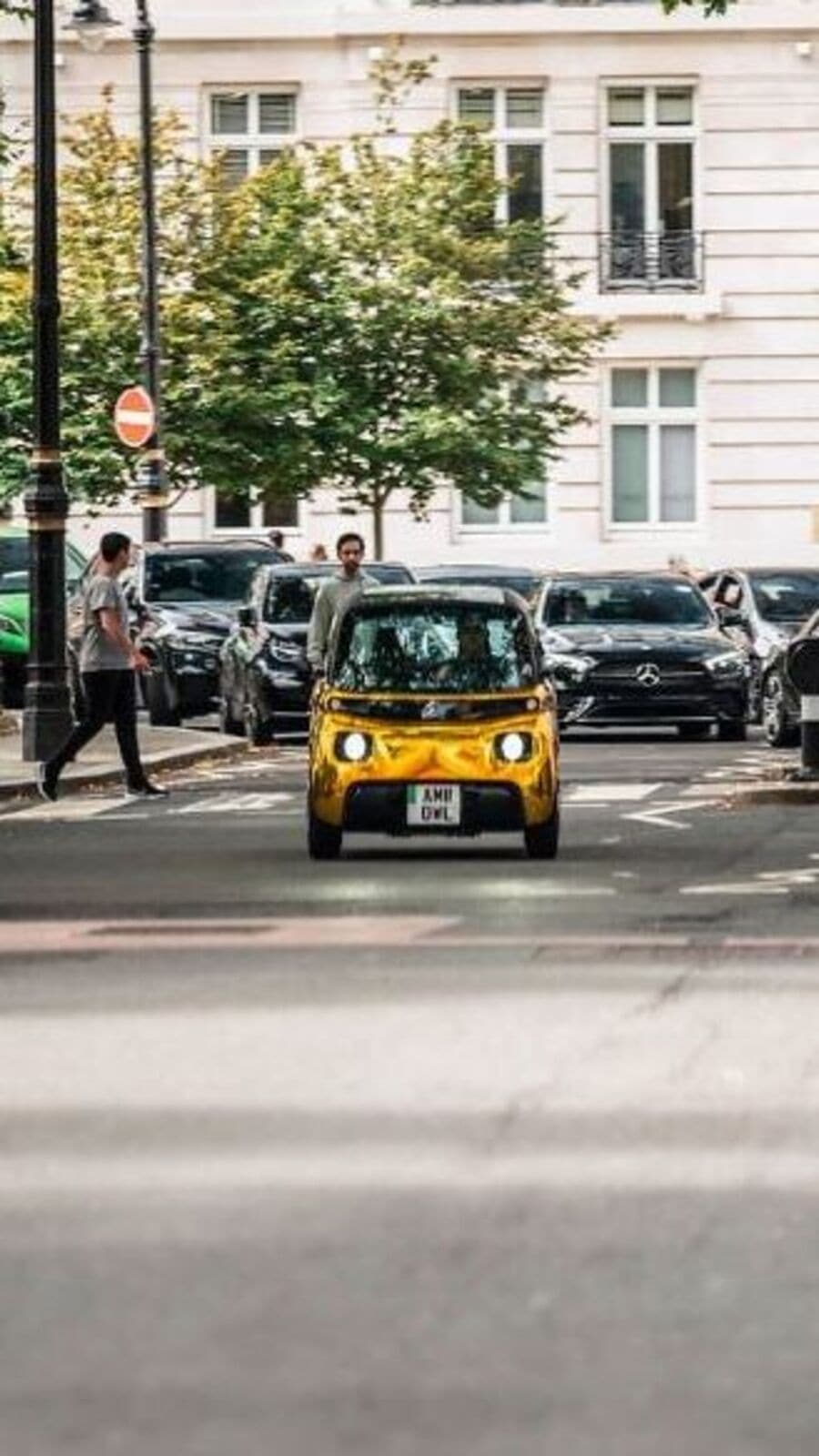 Gold-Wrapped Citroen Ami Photobombs Supercars In London