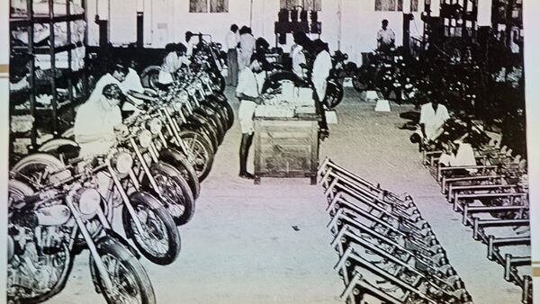 Royal Enfield started to sell the Bullet 350 motorcycles in India back in the 1960s. The first batch of Bullet motorcycles were brought to the country as completely knocked down units. The Chennai-based two-wheeler manufacturer brought in these first 50 units and assembled in India before selling them.
