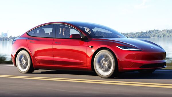 Tesla's new Model 3 has longer driving range of 606 kms