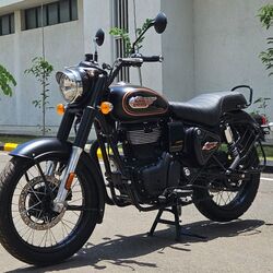 Royal Enfield has finally launched the new generation of Bullet 350 in the Indian market. The bookings of the 2023 Bullet 350 are open. The motorcycle retains its iconic design but Royal Enfield says that it is an all-new Bullet. Royal Enfield will launch the new Bullet 350 by the end of October in Europe.