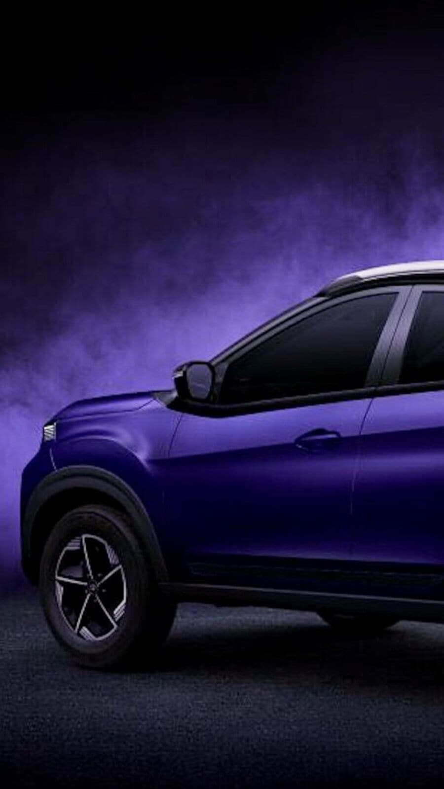 Tata Nexon (facelift) arrives in October