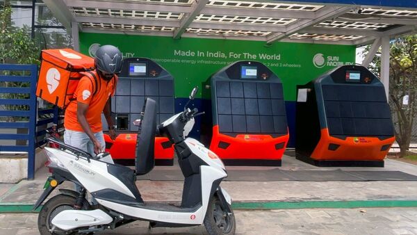 https://www.mobilemasala.com/auto-news/Swiggy-partners-Sun-Mobility-to-power-over-15000-delivery-electric-bikes-i166605