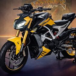 The Dynamic kit also adds tyre pressure monitoring system to the Apache RTR 310. TVS is also offering Dynamic Pro kit which comes with Race Tuned Dynamic Stability Control which includes Cornering ABS, Cornering traction control, Cornering Cruise control, wheelie control, slope dependent control and rear lift-off control. There is also a Climate Controlled seat on offer.