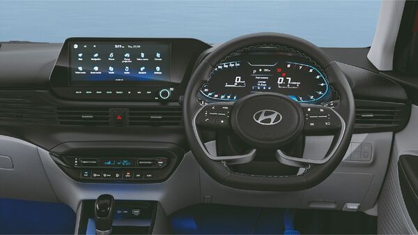 The steering wheel now has a D-cut design and it is still a multifunction unit. There is automatic climate control, USB charger and a minimal dashboard. The steering wheel now has a D-cut design and it is still a multifunction unit. There is automatic climate control, USB charger and a minimal dashboard.