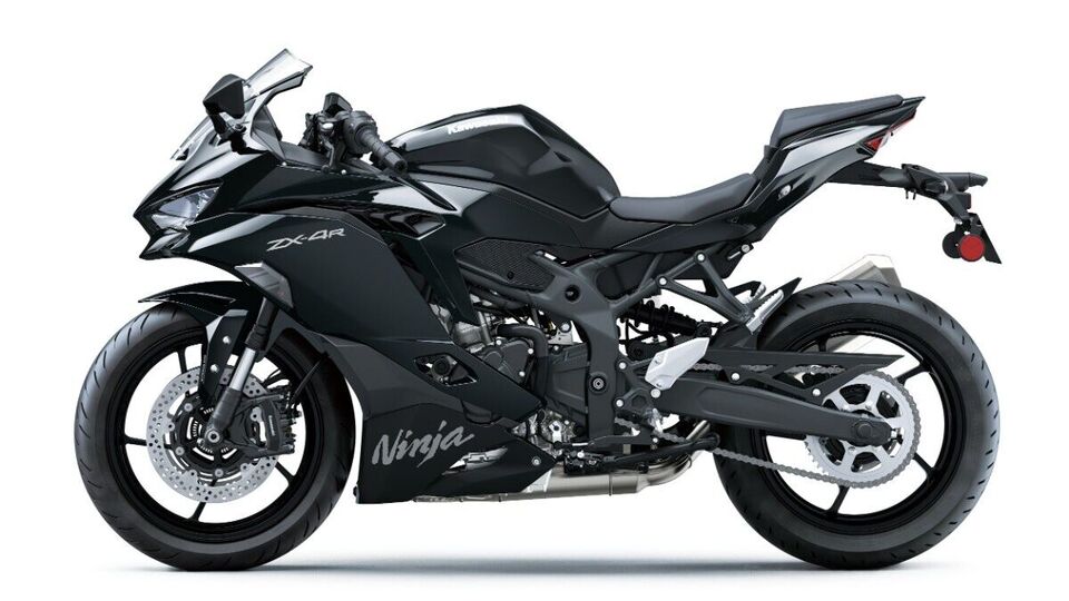 In pics: Kawasaki ZX-4R launched, redlines at a screaming 15,000