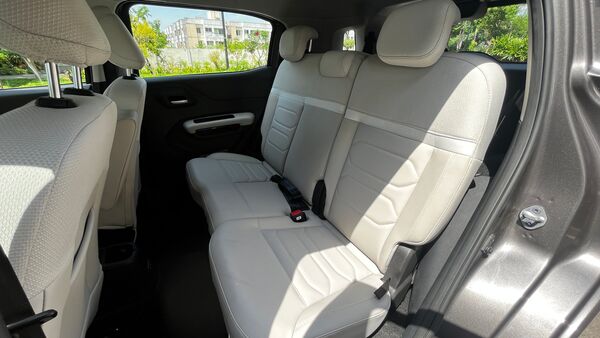 The C3 Aircross SUV stands 1,796 mm in width, has a length of 4,323 mm and 1,669 mm tall. The wheelbase measures 2,671 mm. In terms of design, Citroen has maintained its signature language on the C3 Aircross. The front face is quite similar to the C5 Aircross facelift with certain tweaks.