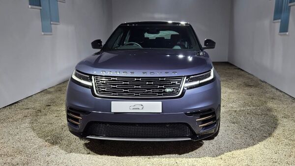 Land Rover claims that the petrol-powered Velar can sprint from 0-100 kmph in 7.5 seconds whereas the diesel takes 8.3 seconds to accelerate to 100 kmph. The exterior of the Range Rover Velar has been updated slightly. It now uses a new set of pixel LED headlamps with tweaked LED Daytime Running Lights (DRLs). Land Rover claims that the petrol-powered Velar can sprint from 0-100 kmph in 7.5 seconds whereas the diesel takes 8.3 seconds to accelerate to 100 kmph. The exterior of the Range Rover Velar has been updated slightly. It now uses a new set of pixel LED headlamps with tweaked LED Daytime Running Lights (DRLs).