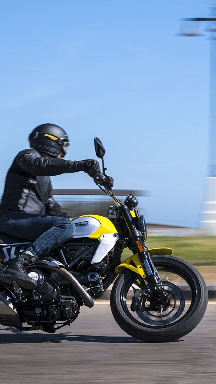 Helmet for best sale ducati scrambler