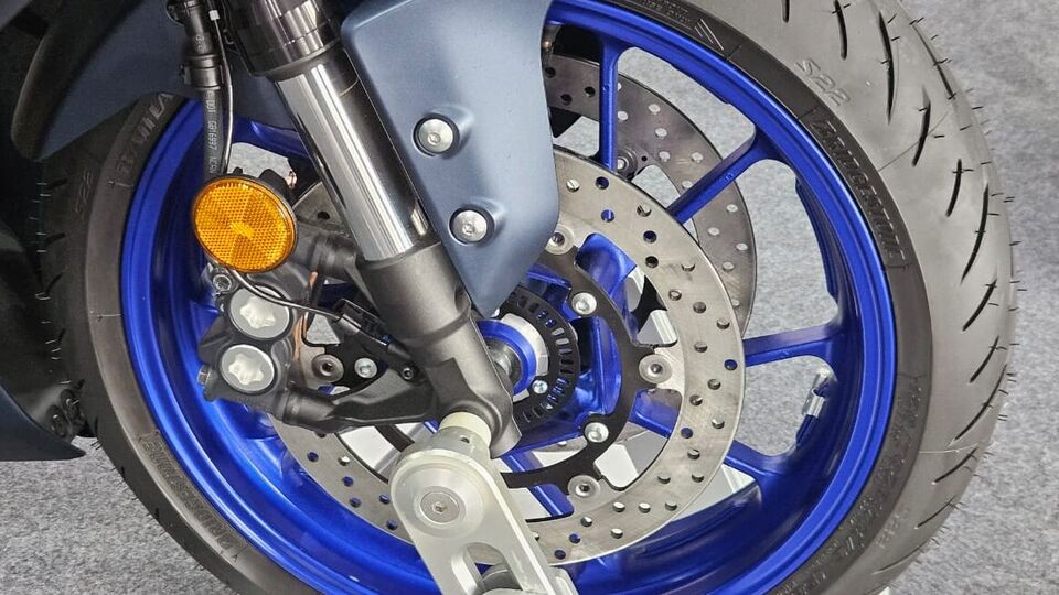 Yamaha R3