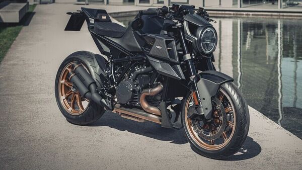 Ktm 1300 super duke outlet r